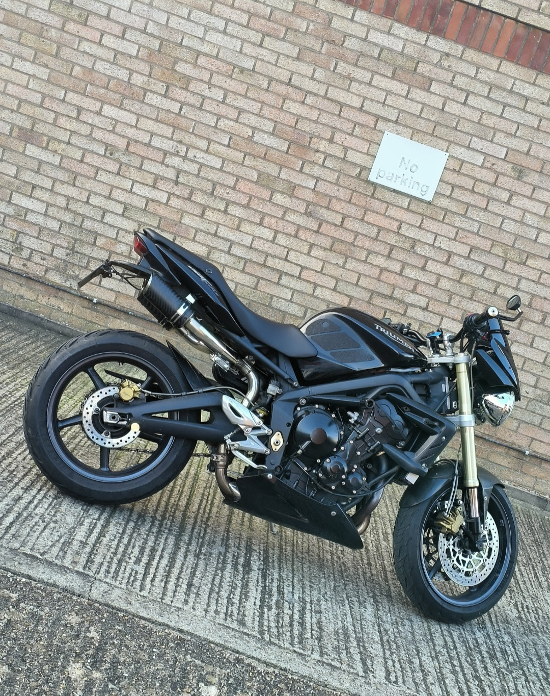 Aftermarket Triumph Street Triple 675/R Dual Exhaust Mufflers | 15-day Delivery
