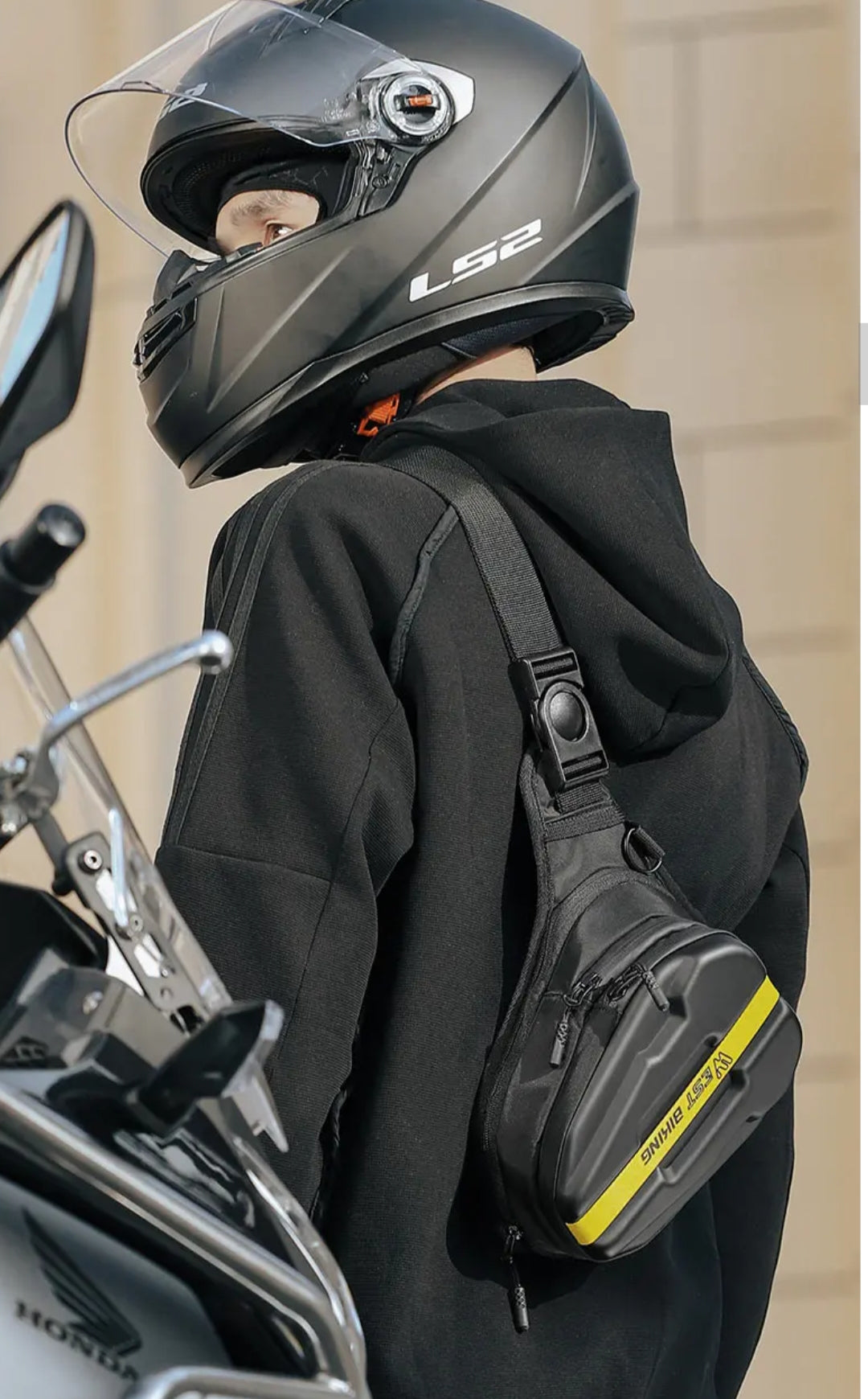 Magnetic Motorcycle Tank Bag For Triumph Starps Waist Bag Leg Bag Black