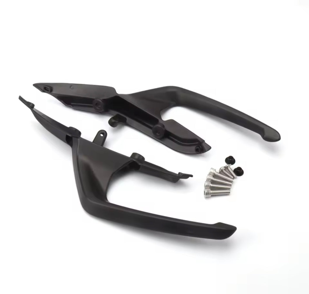 Triumph Trident 660 Rear Armrest Kit (2021–) | Aluminum Pillion Passenger Handles